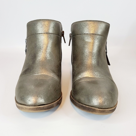 Maurices Metallic Gold Ankle Boots Zip Size 5.5 - Picture 2 of 9